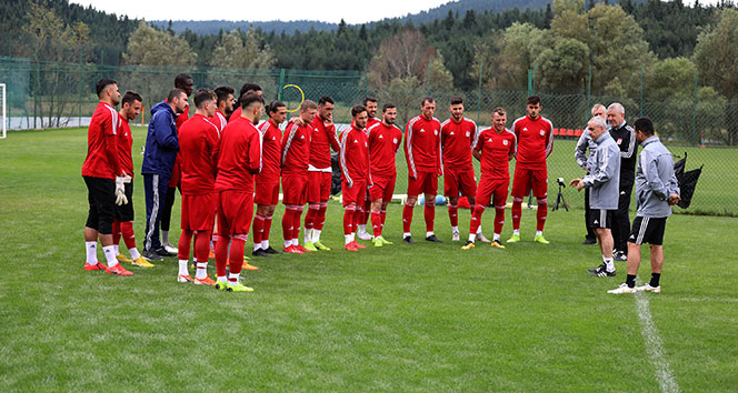D.G.Sivasspor kamp çalışmalarını sürdürdü